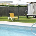 Cachada Hotel 2*